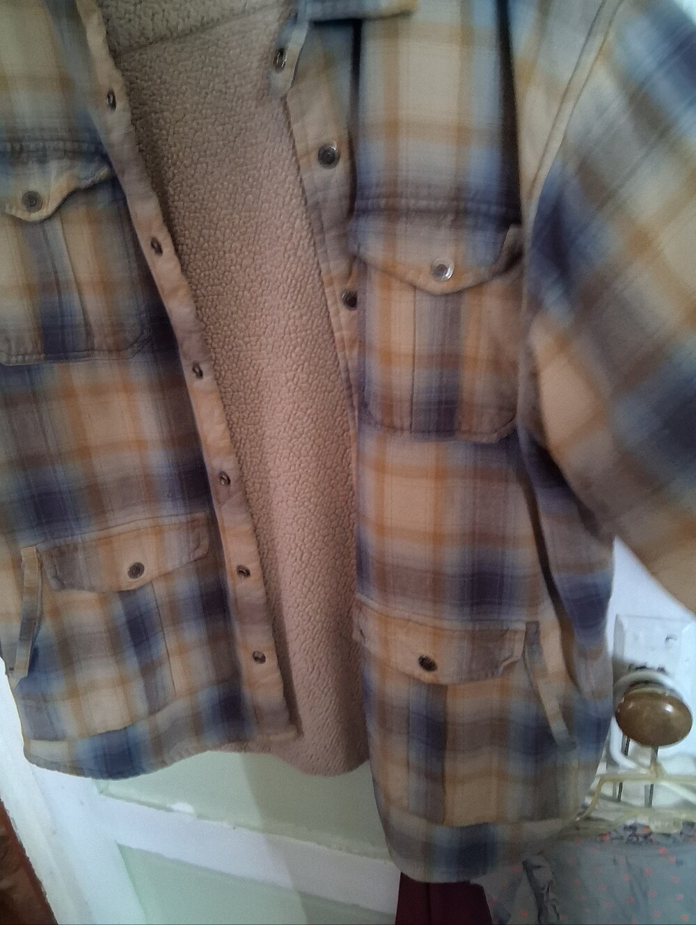 Men's Plaid Sherpa-Lined Shirt Jacket in Yellow & Blue